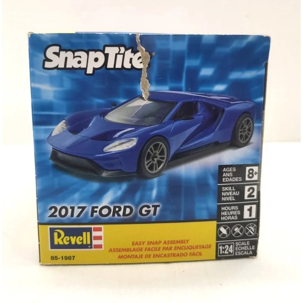 2017 Ford GT Revell Snap Tite Model Kit 1/24 Scale Factory Sealed